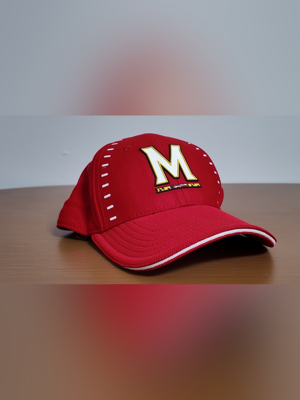 Under Armour Maryland Terrapins Fitted Hat L/XL Red NCAA Football Cap